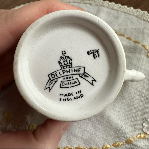 Delphine Bone China Porcelain Pink Rose Gold Rim Creamer Cup Made in England - Picture 6 of 10